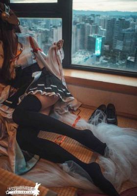 少妇三级看三级视频