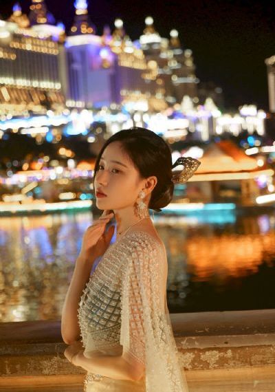 年轻的嫂子2在线
