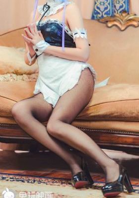 坑神偷拍美眉tp女厕嘘嘘
