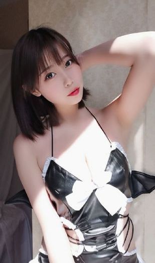 美女露出让男生揉的小说