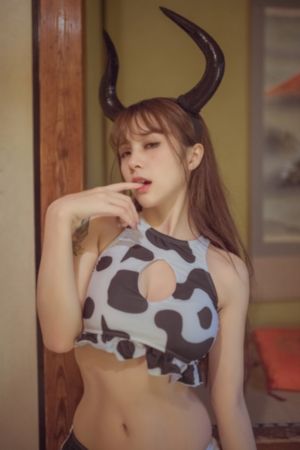 谁先爱上他