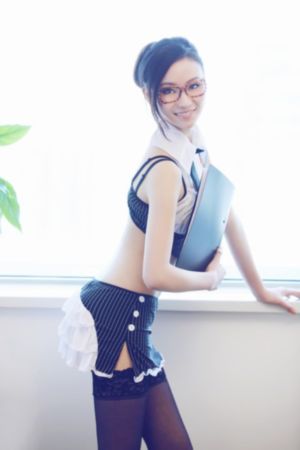 韩国美女黄色片