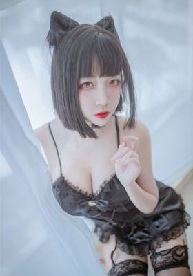 智能性能机器人电影观看