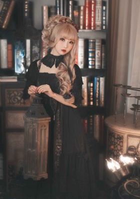 可疑的美容店在线