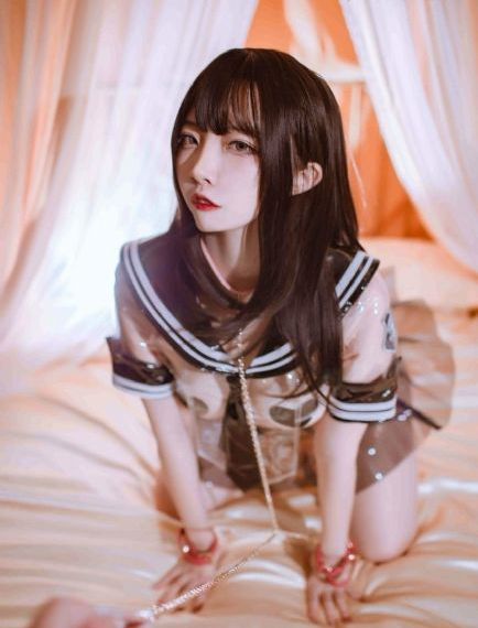 我让最想被拥抱的男人威胁了动漫