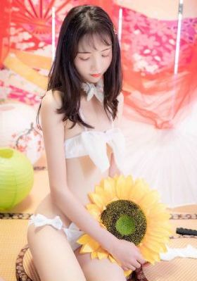 女人荫蒂让男人添舒服
